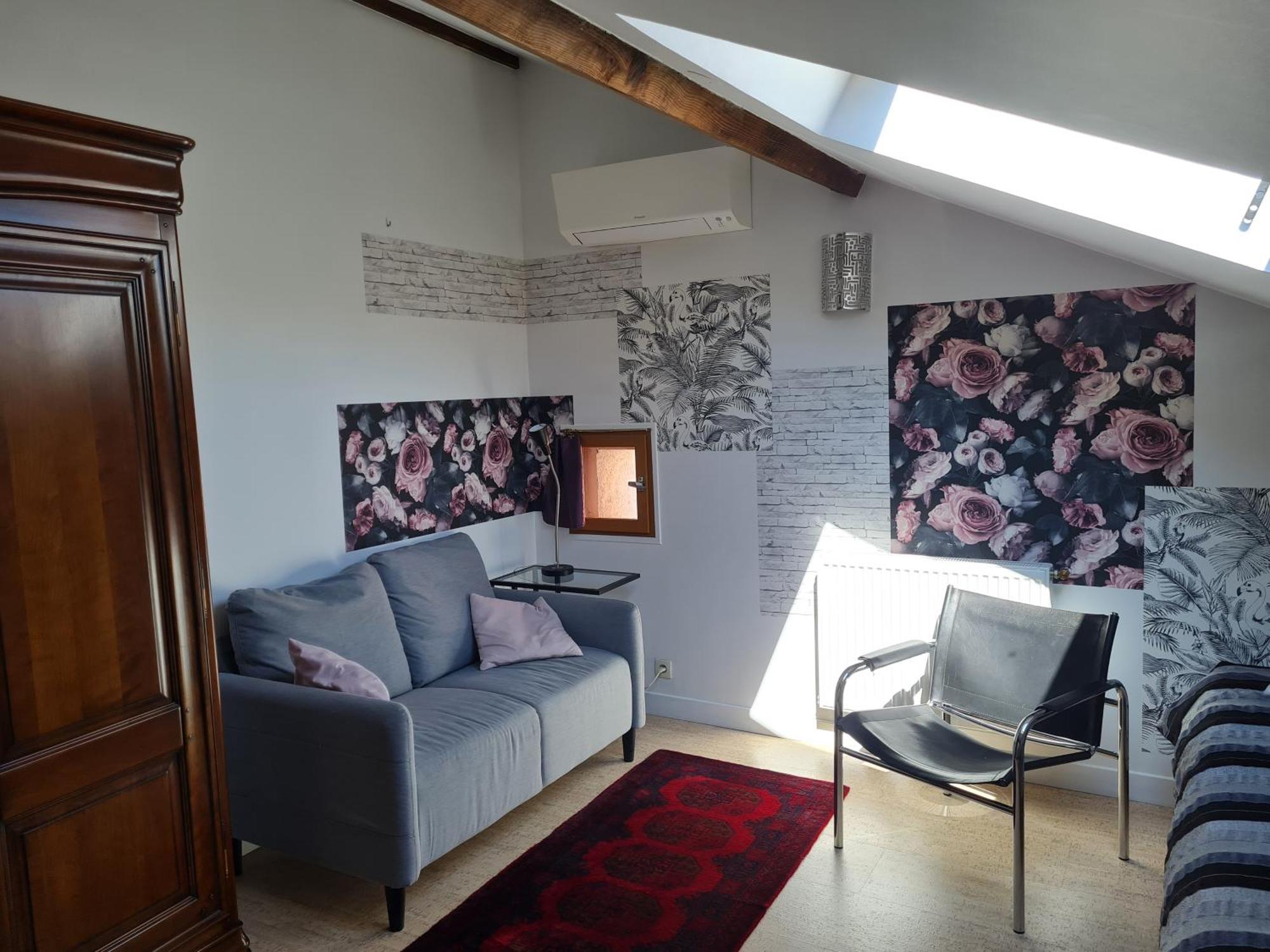 Espace Beleverte Bussiere 1 Tamaris Appartement Meuble De 2 Chambres Oullins Exteriör bild